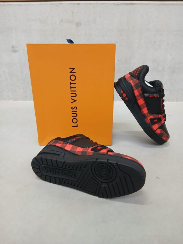 Louis Vuitton Trainer Leather Low Black Red