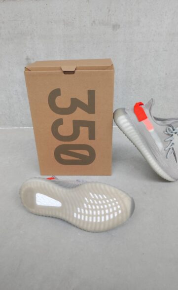 Adidas Yeezy Boost 350 V2 Tail Light