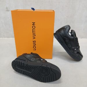 Louis Vuitton Trainer Leather Black